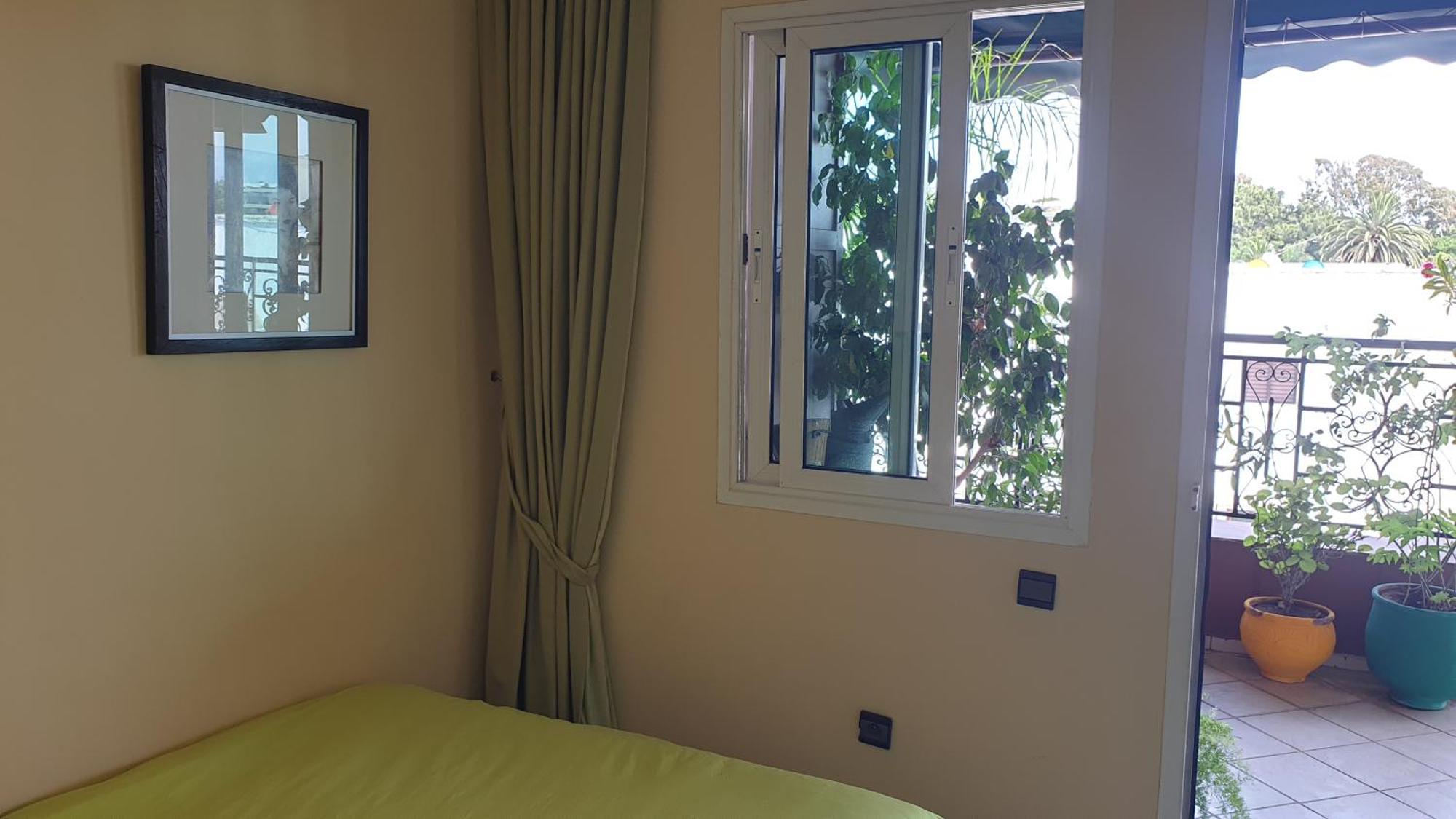 Appartement Agreable Avec 2 Tres Belles Terrasses Au Coeur De Rabat Exterior foto